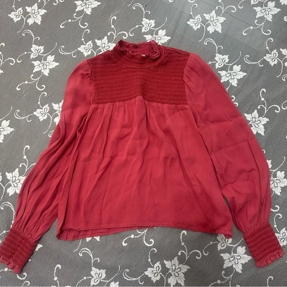 Aritzia Wilfred Nessie Blouse in Rosy Red Sz Small - Picture 3 of 8